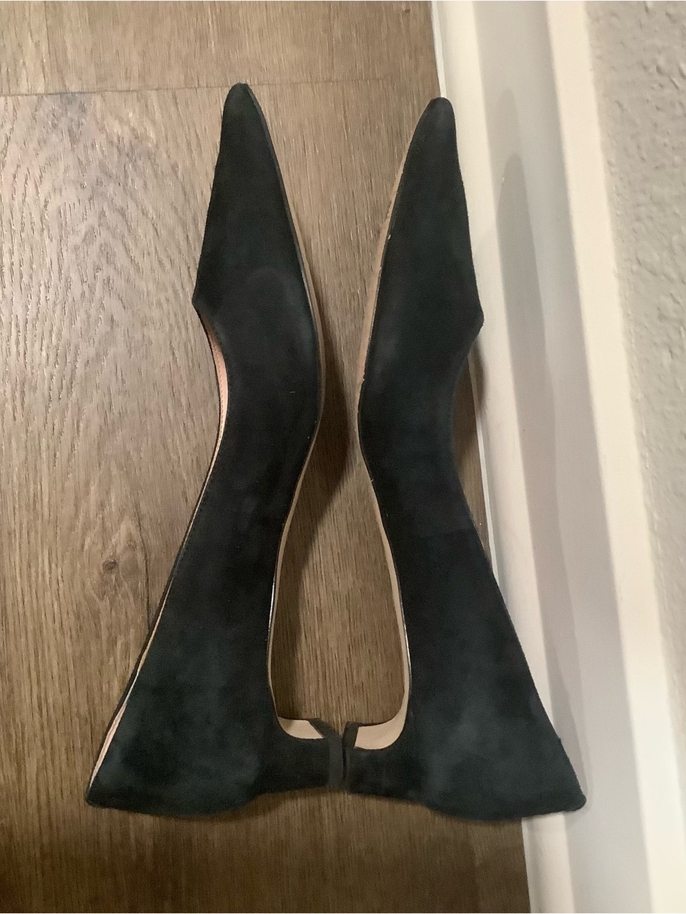 kate spade Black Suede Pointed Heels / Used only few times - Picture 4 of 7